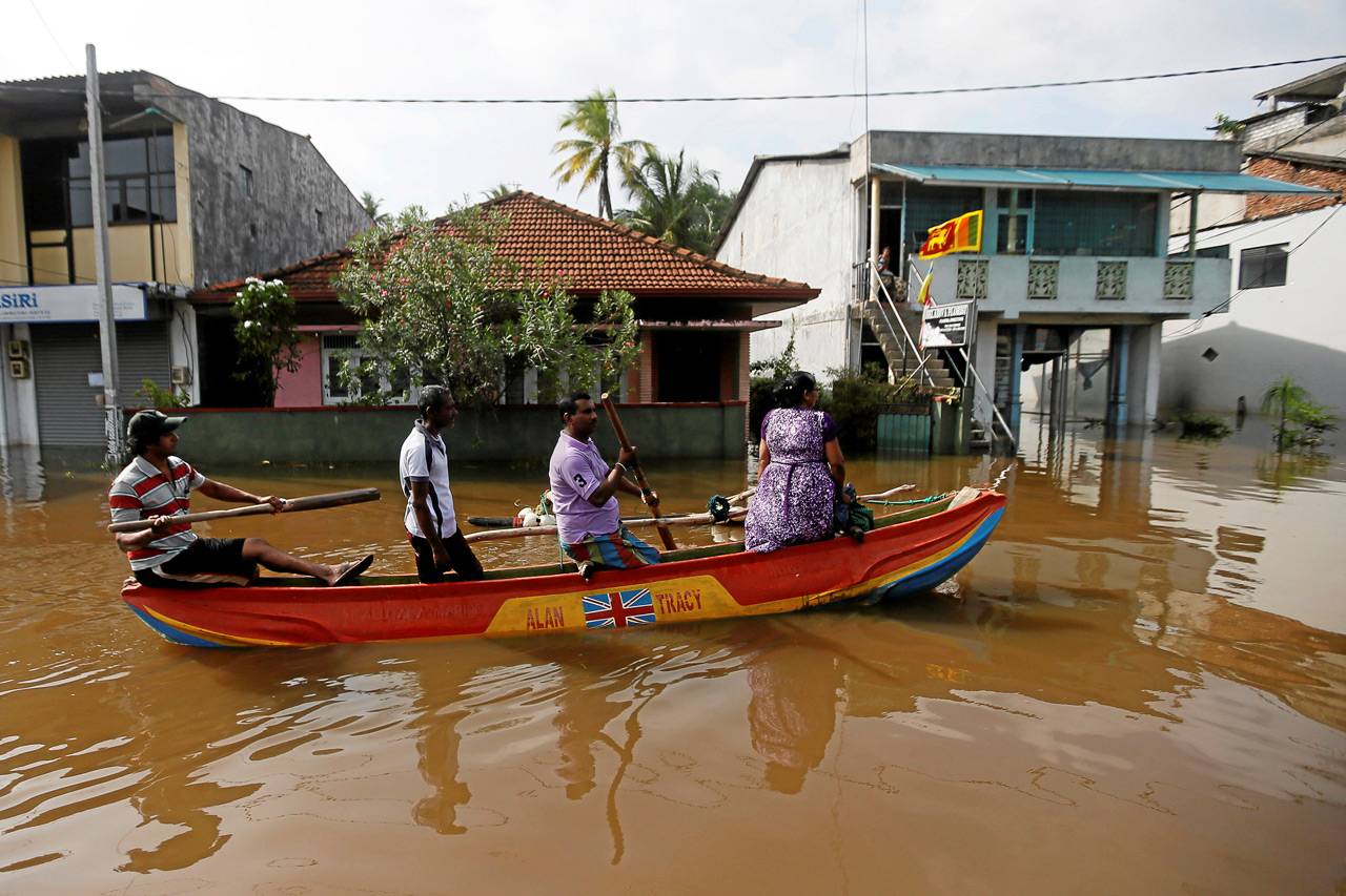 Banjir dan Longsor Sri...