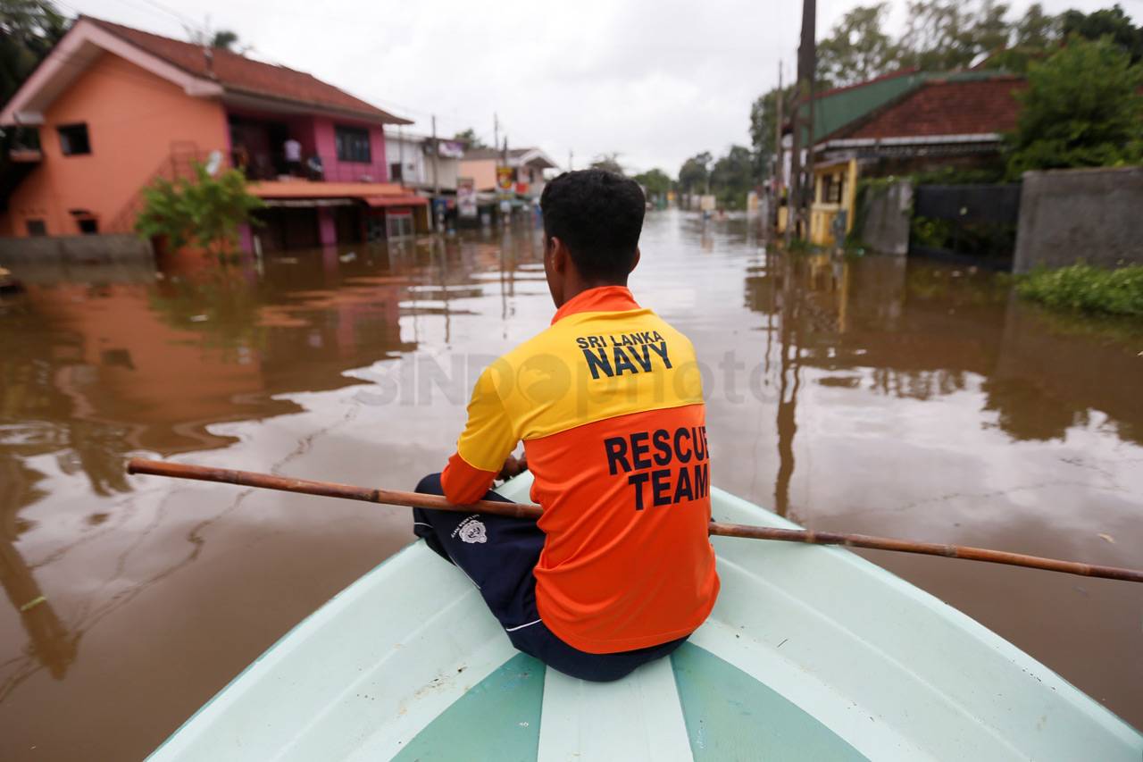 Banjir dan Longsor Sri...