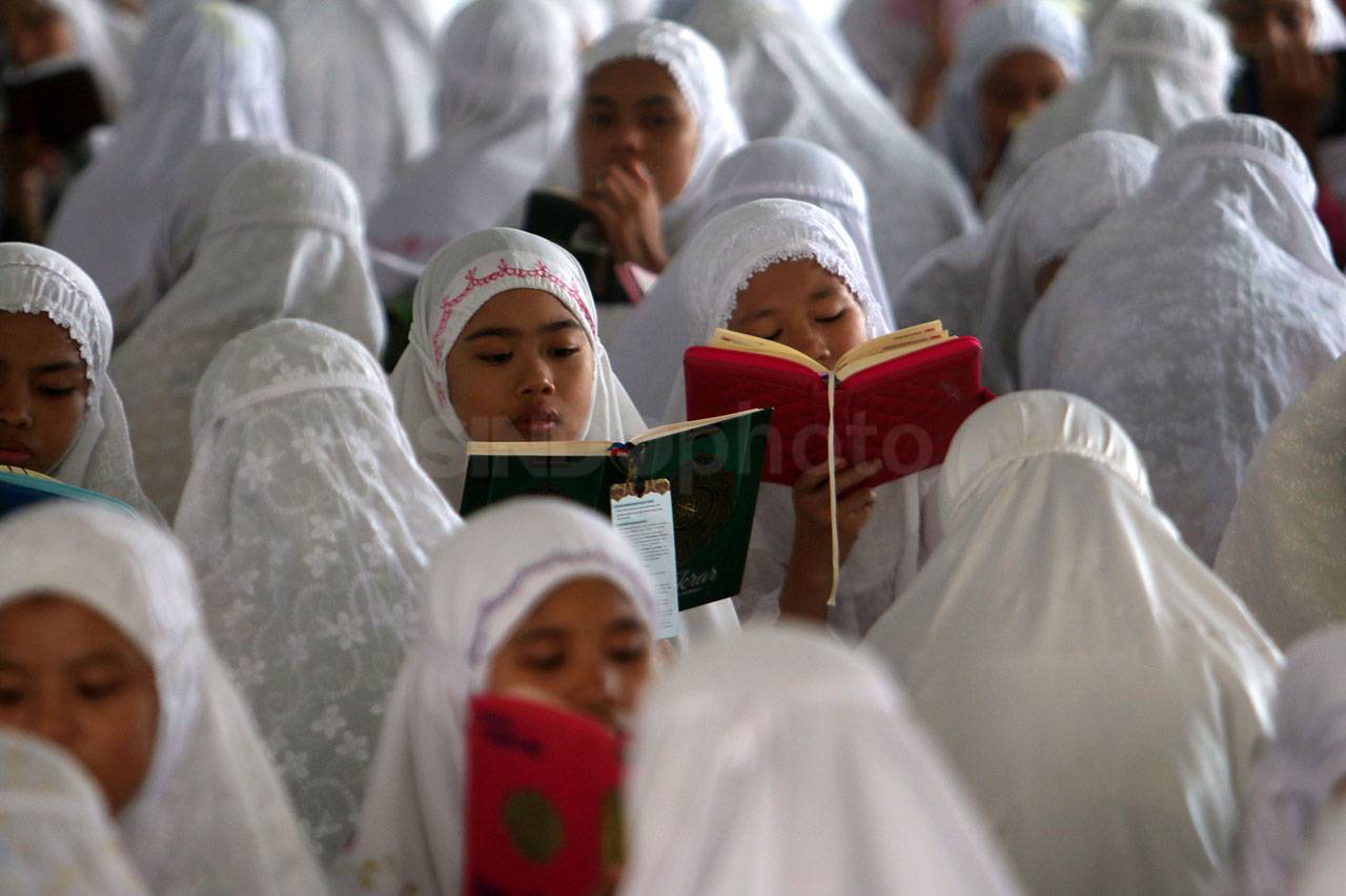 Tadarus Al Quran di...