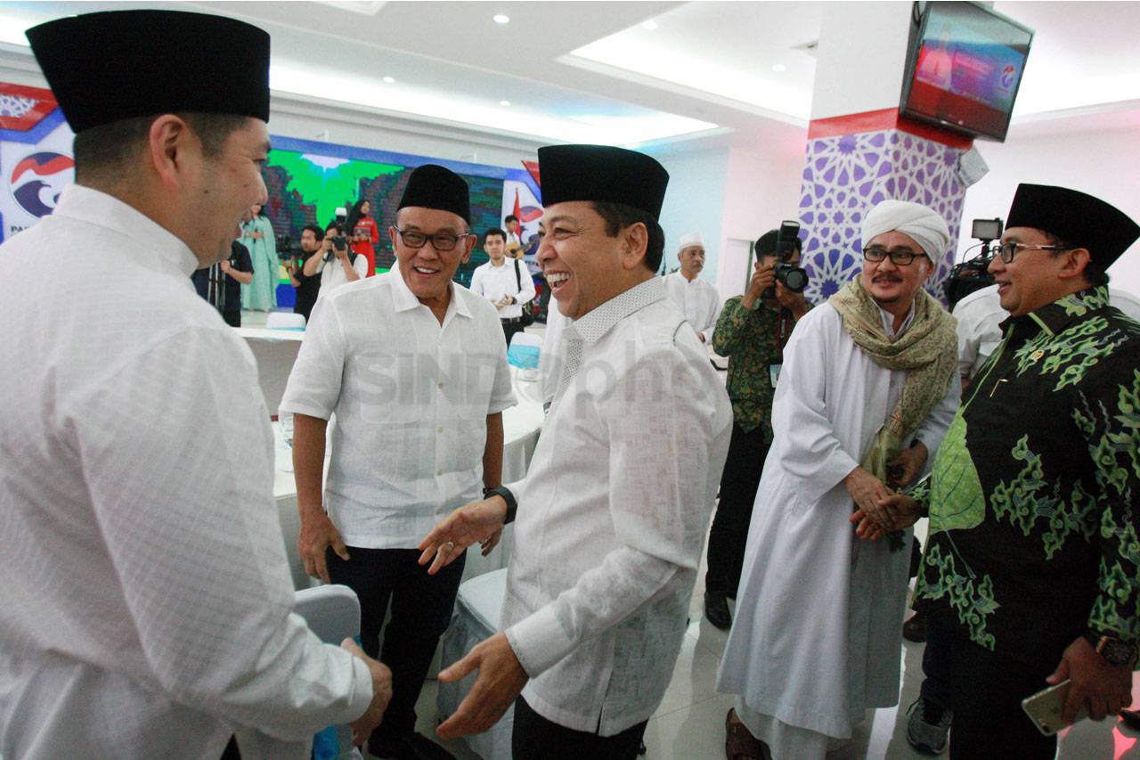 Partai Perindo Gelar...