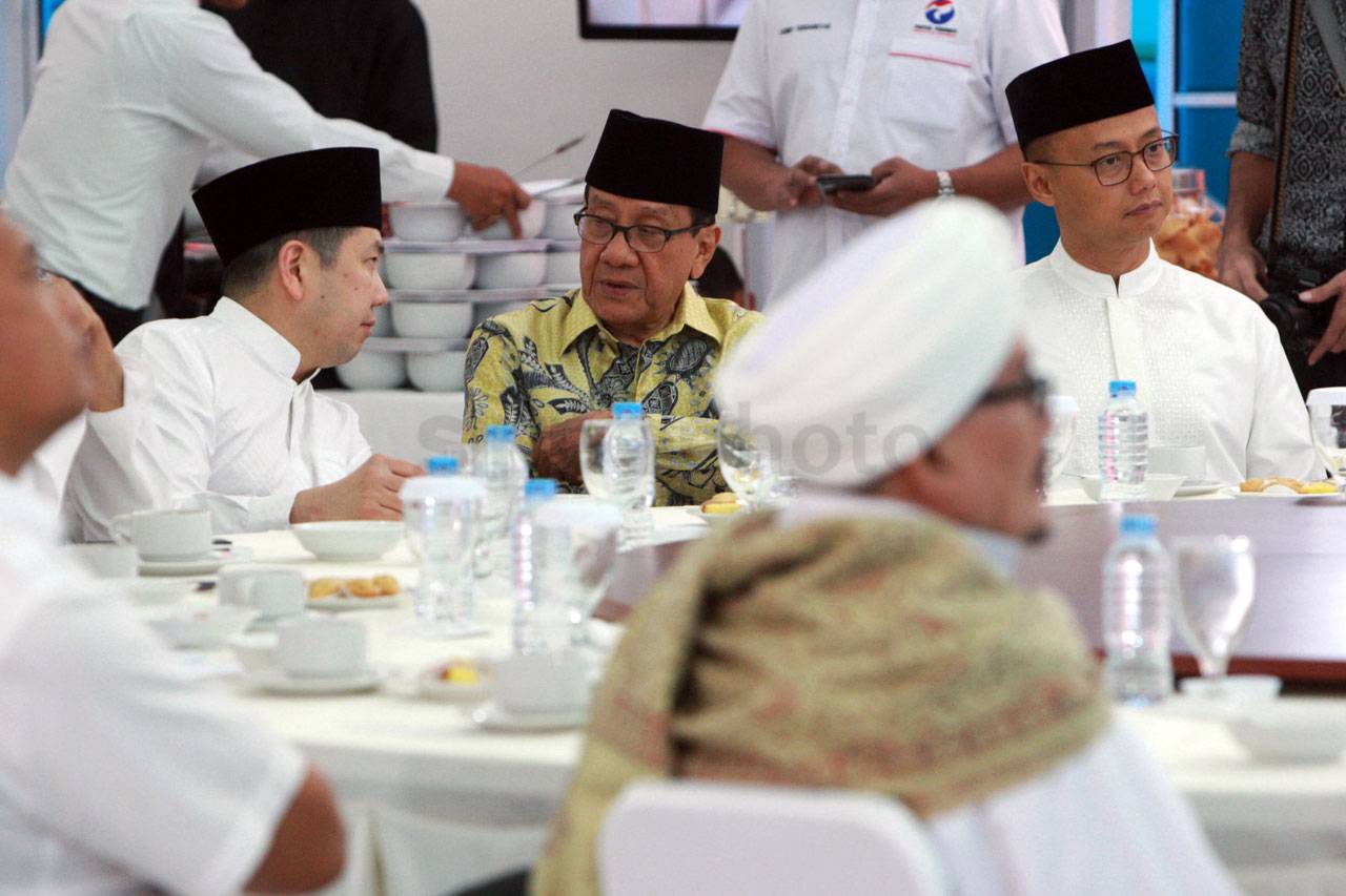 Partai Perindo Gelar...