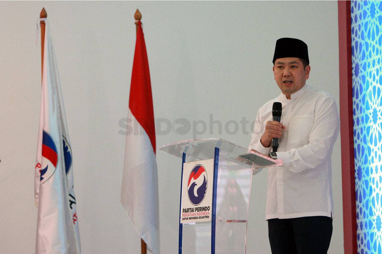 Partai Perindo Gelar...