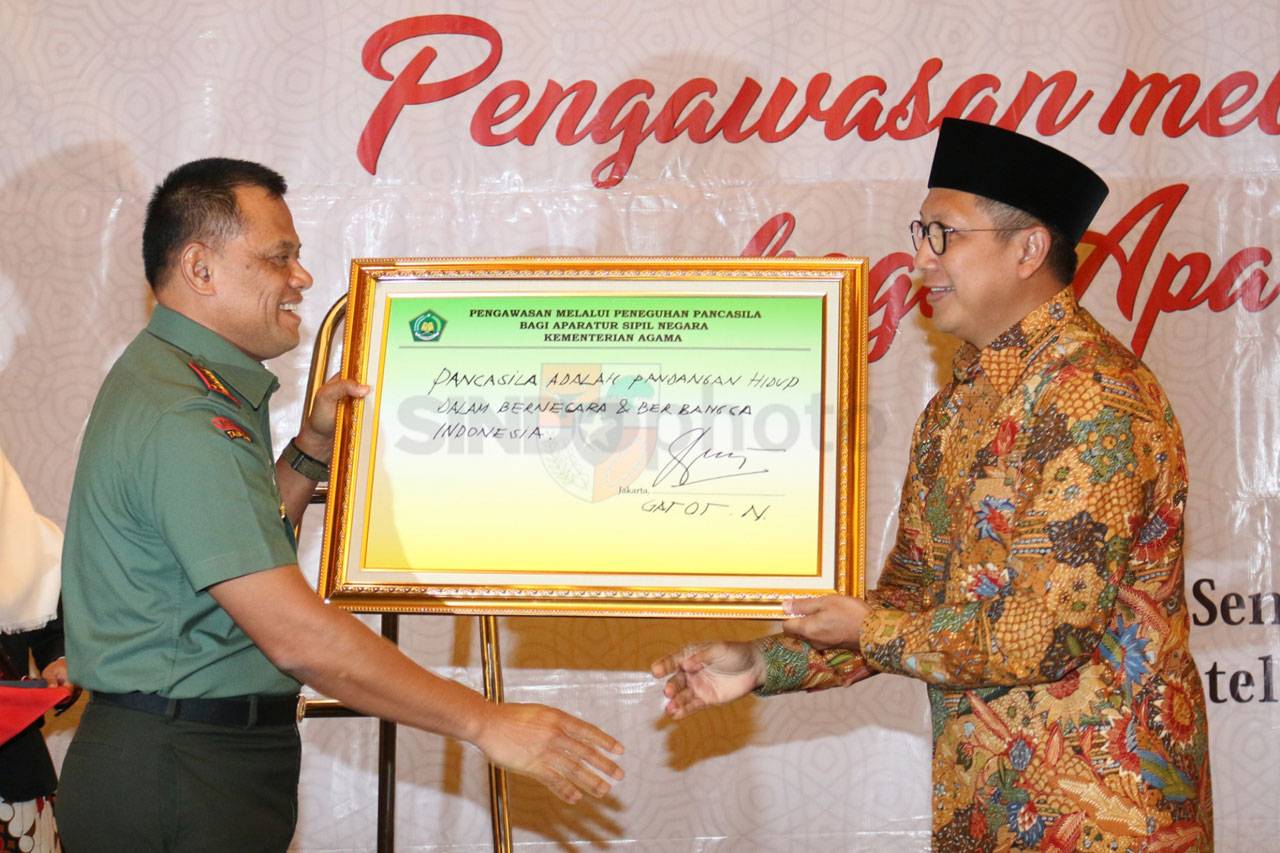 Panglima TNI Hadiri...