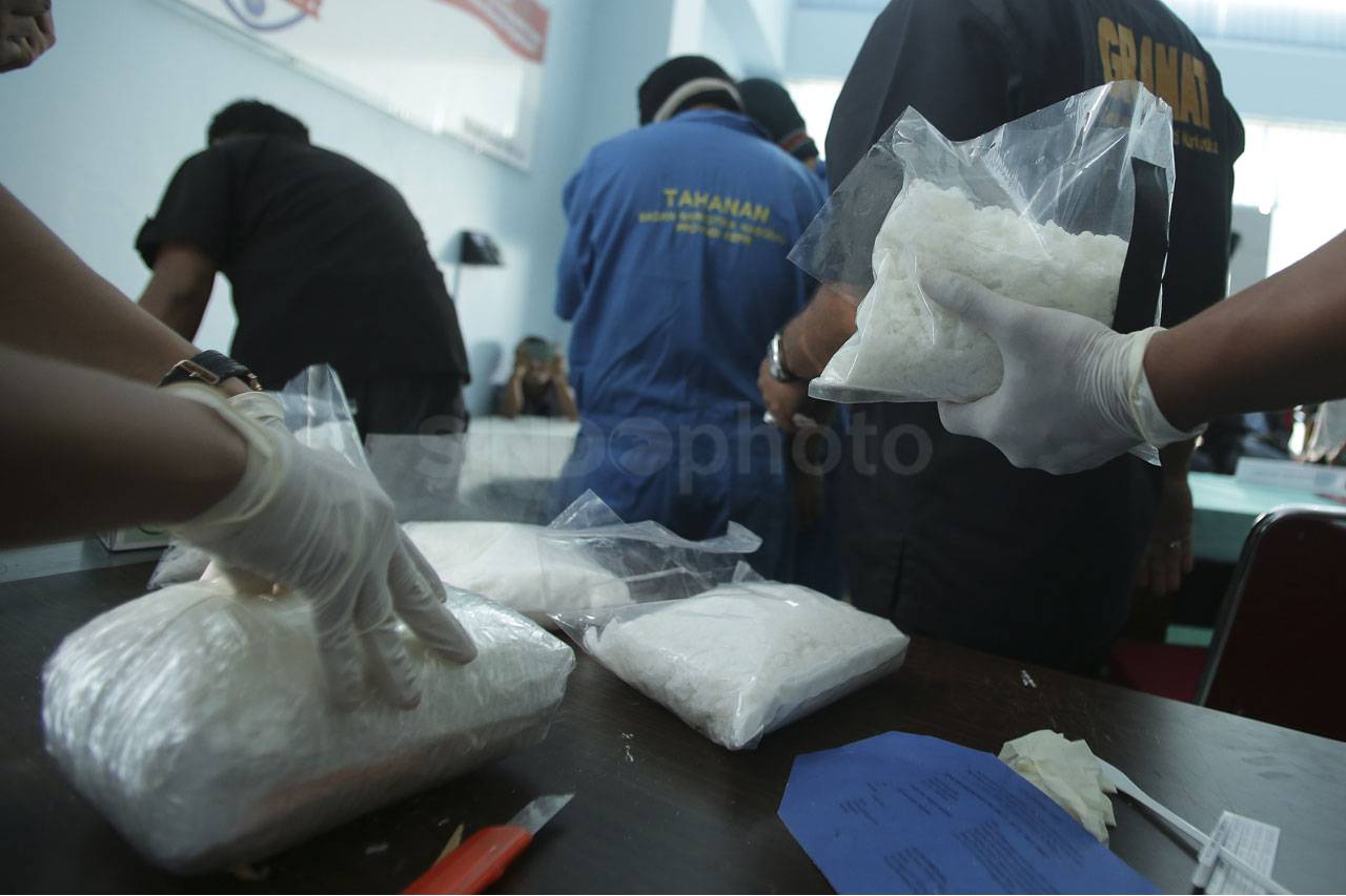 BNN Kepri Musnahkan...