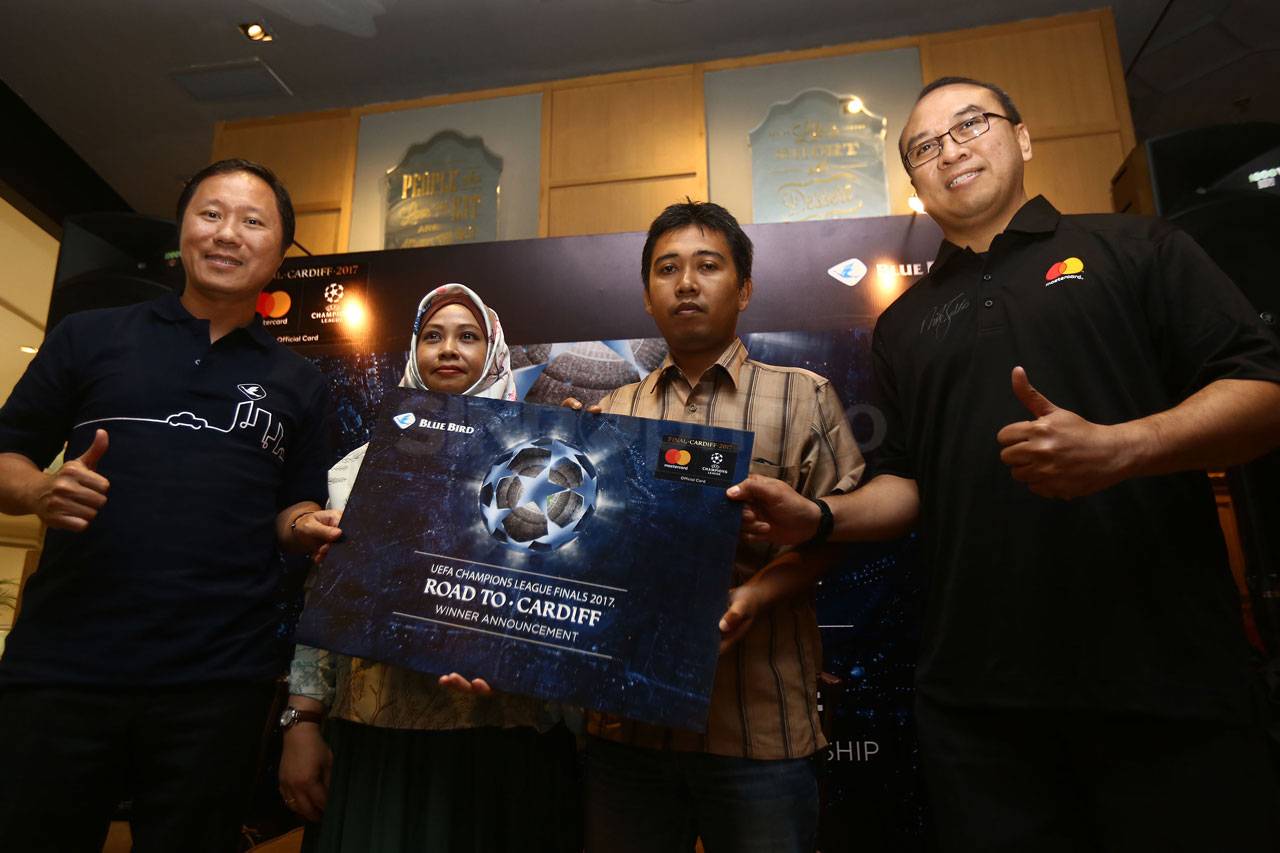 Matercard dan Blue Bird...