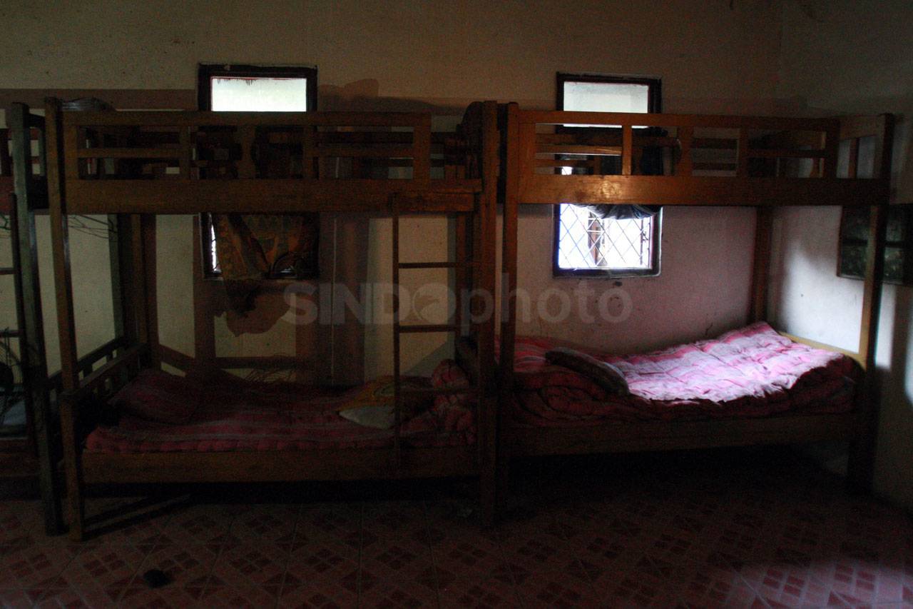 Polisi Geledah Tempat...