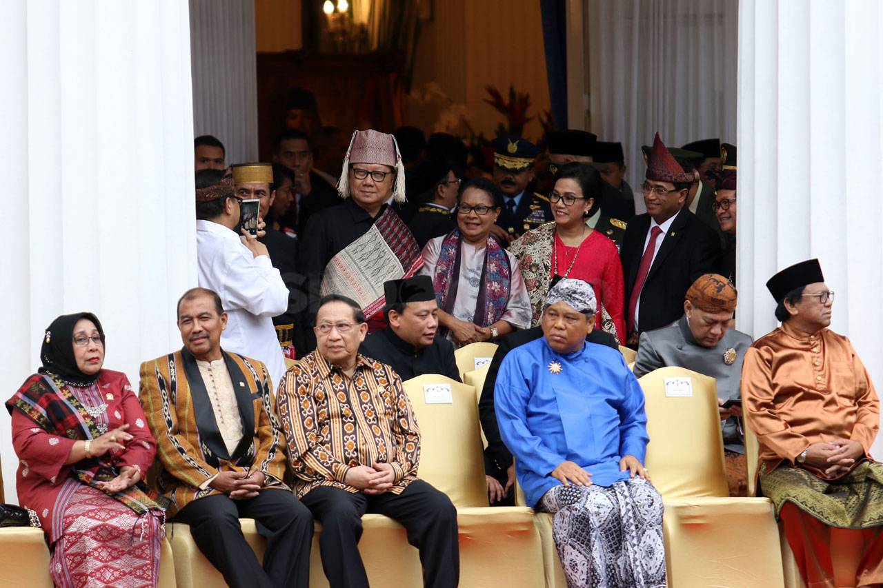 Presiden Jokowi Pimpin...