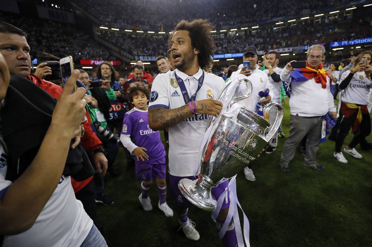 Juara Liga Champions,...