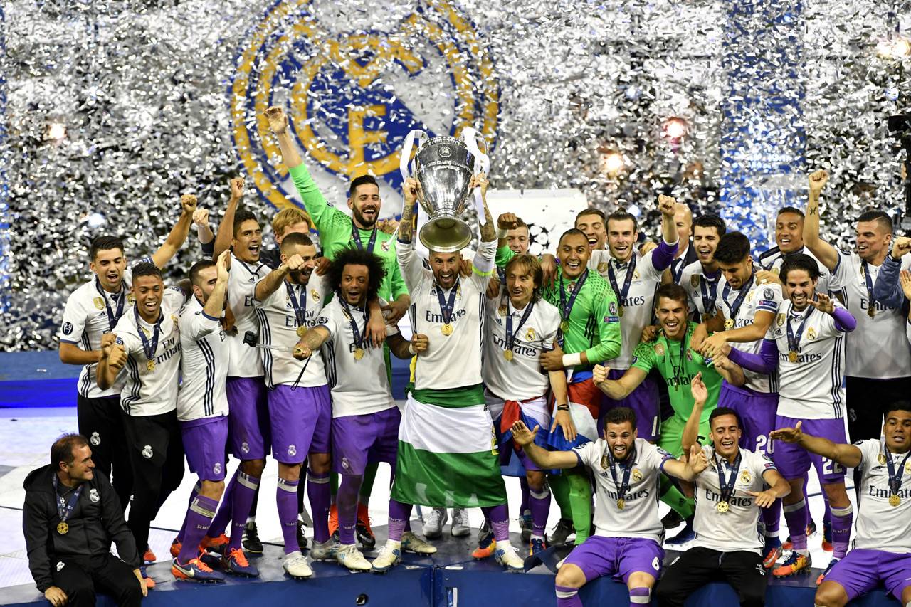 Juara Liga Champions,...