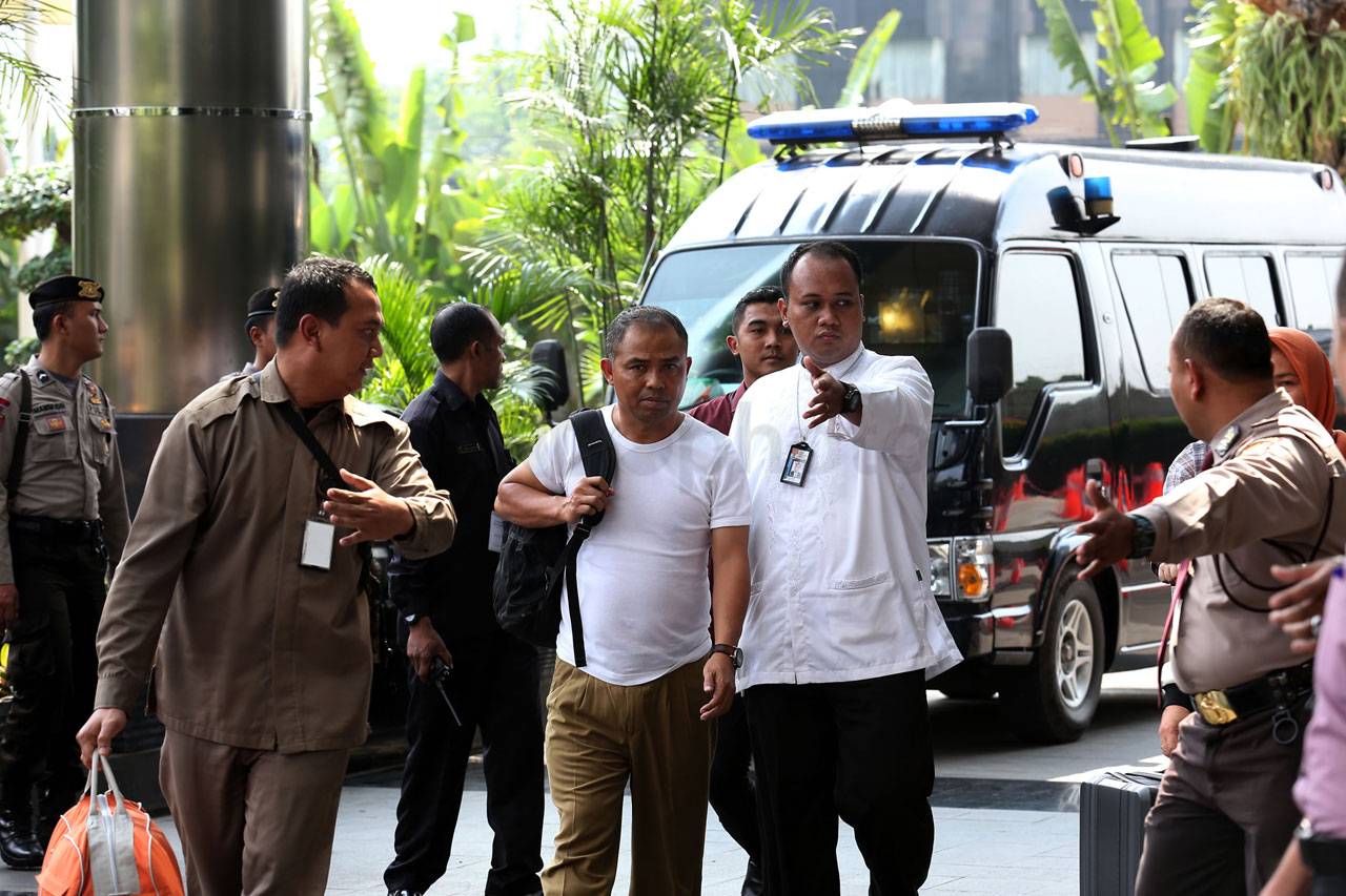 Tersangka OTT Anggota...