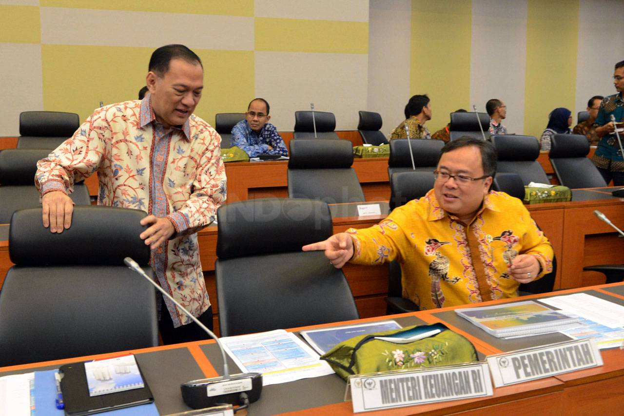 Banggar DPR Raker dengan...