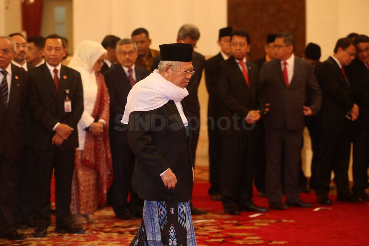 Presiden Lantik Dewan...