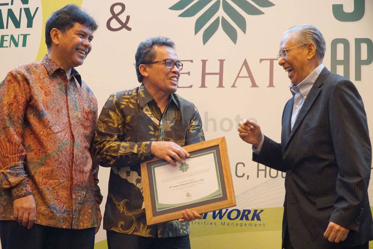 Semen Indonesia Raih...