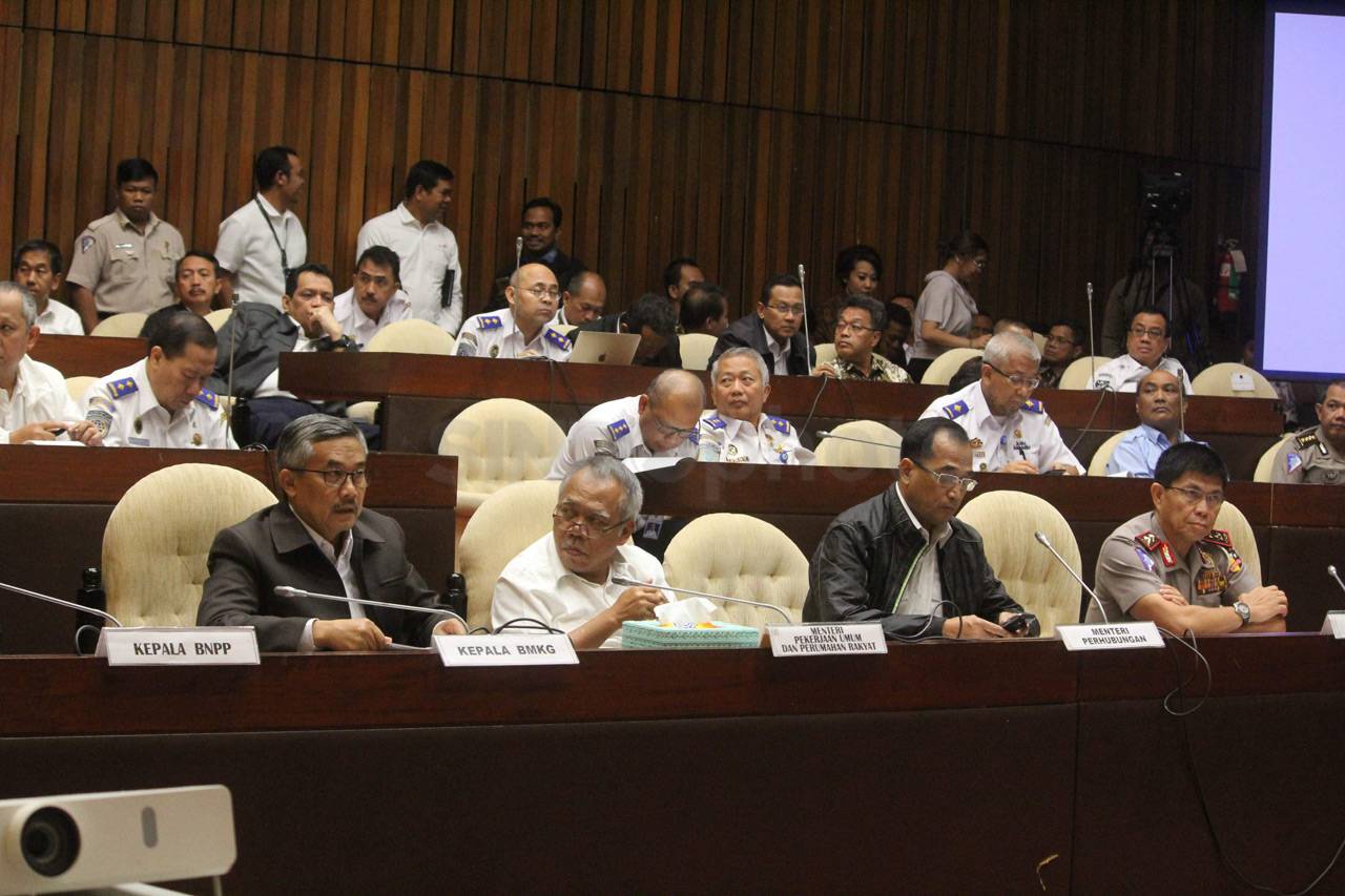 Komisi V DPR Gelar Rapat...