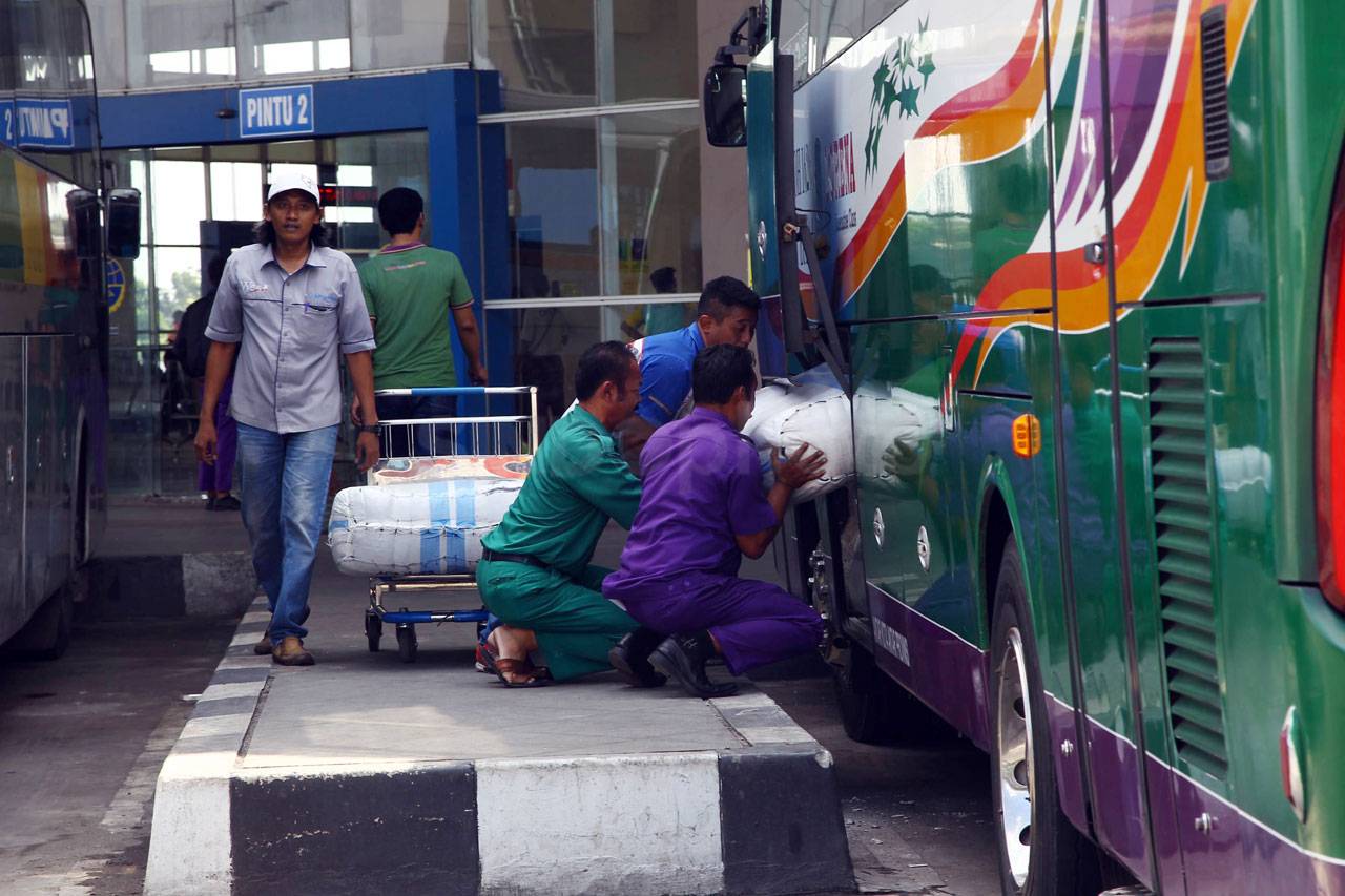 Terminal Pulo Gebang...