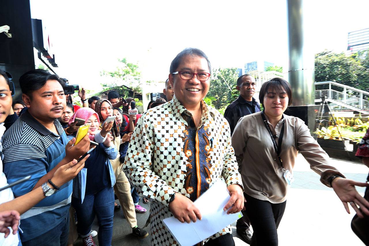Menkominfo Sambangi...
