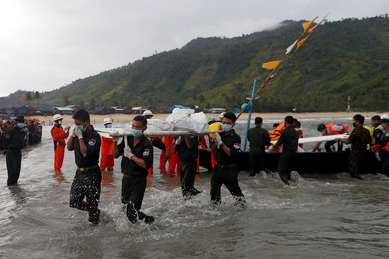 Korban Pesawat Myanmar...