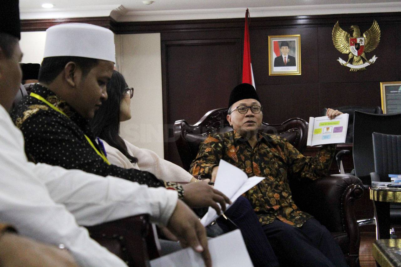 Ketua MPR Menerima Kunjungan...