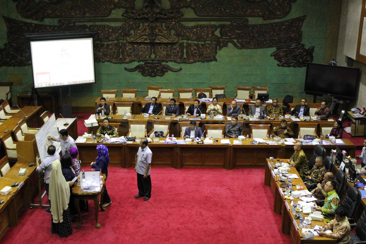 Hasil Voting Komisi...