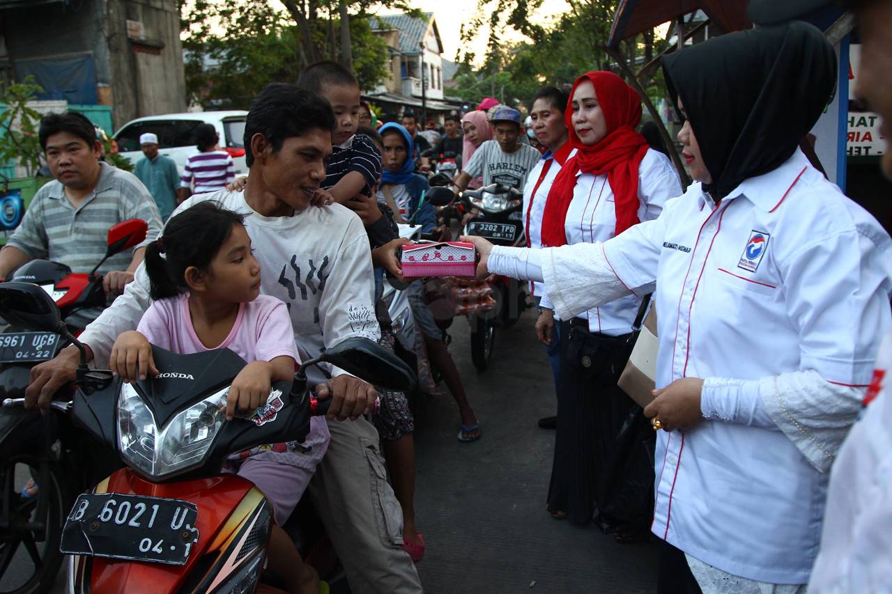 Perindo Bagikan Ratusan...