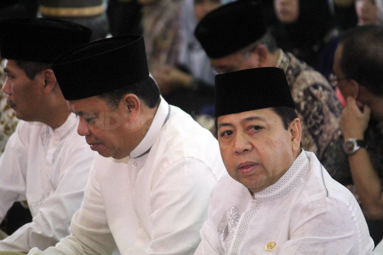 Pimpinan DPR Hadiri...