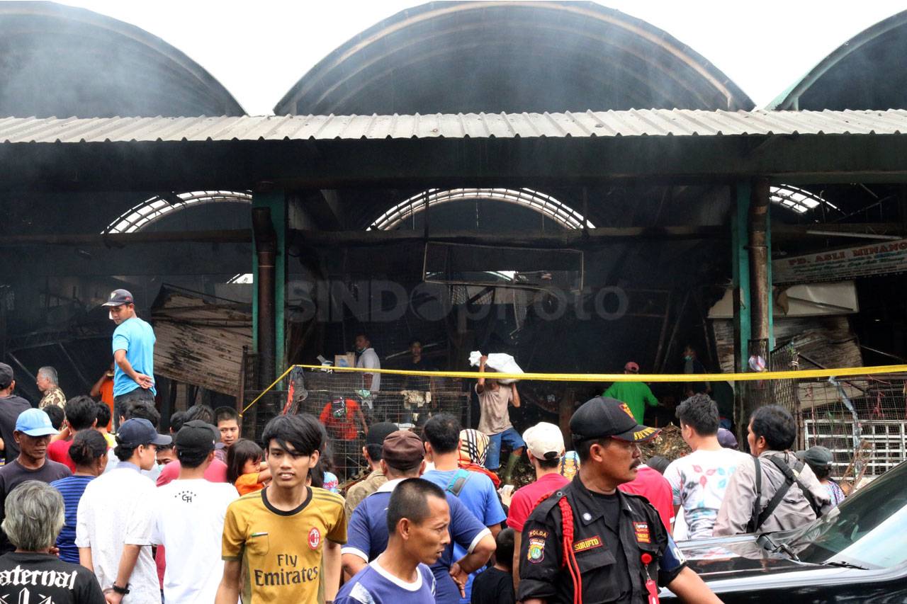 Mendag Sambangi Pasar...