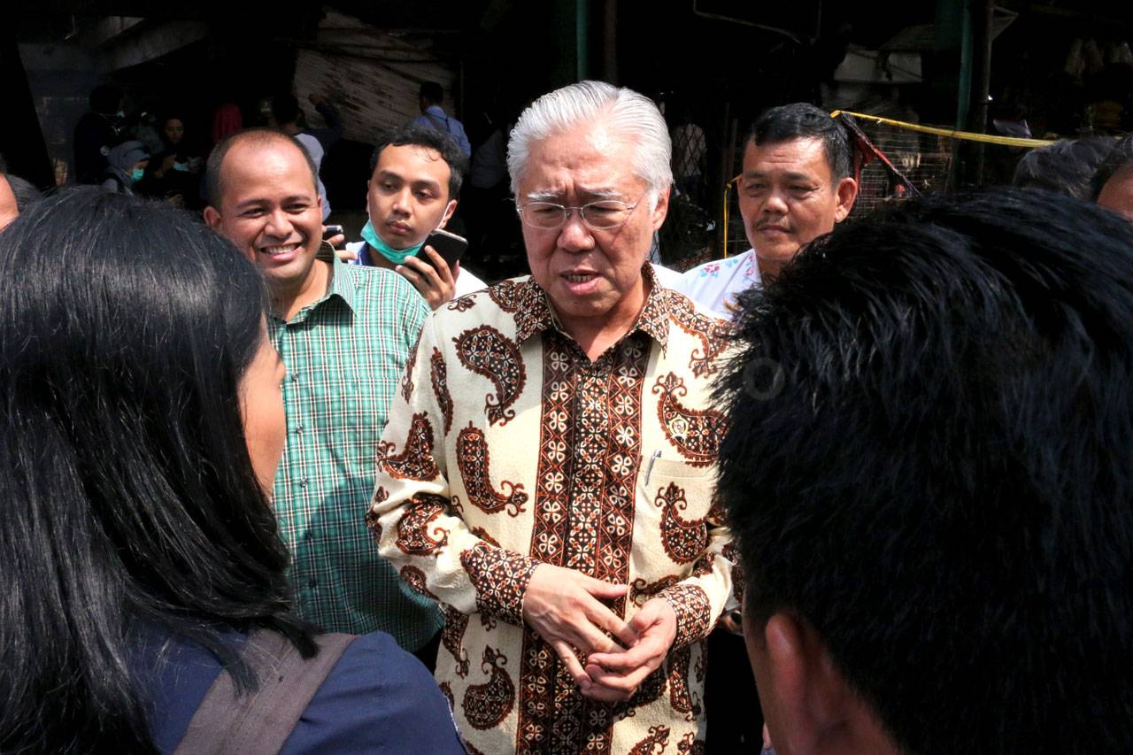 Mendag Sambangi Pasar...