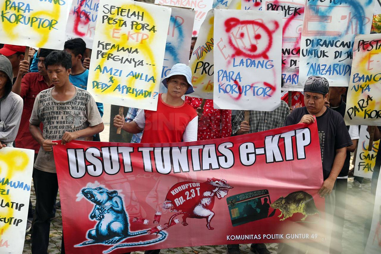 Komunitas Politik Guntur...