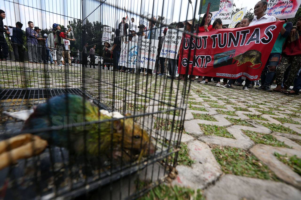 Komunitas Politik Guntur...