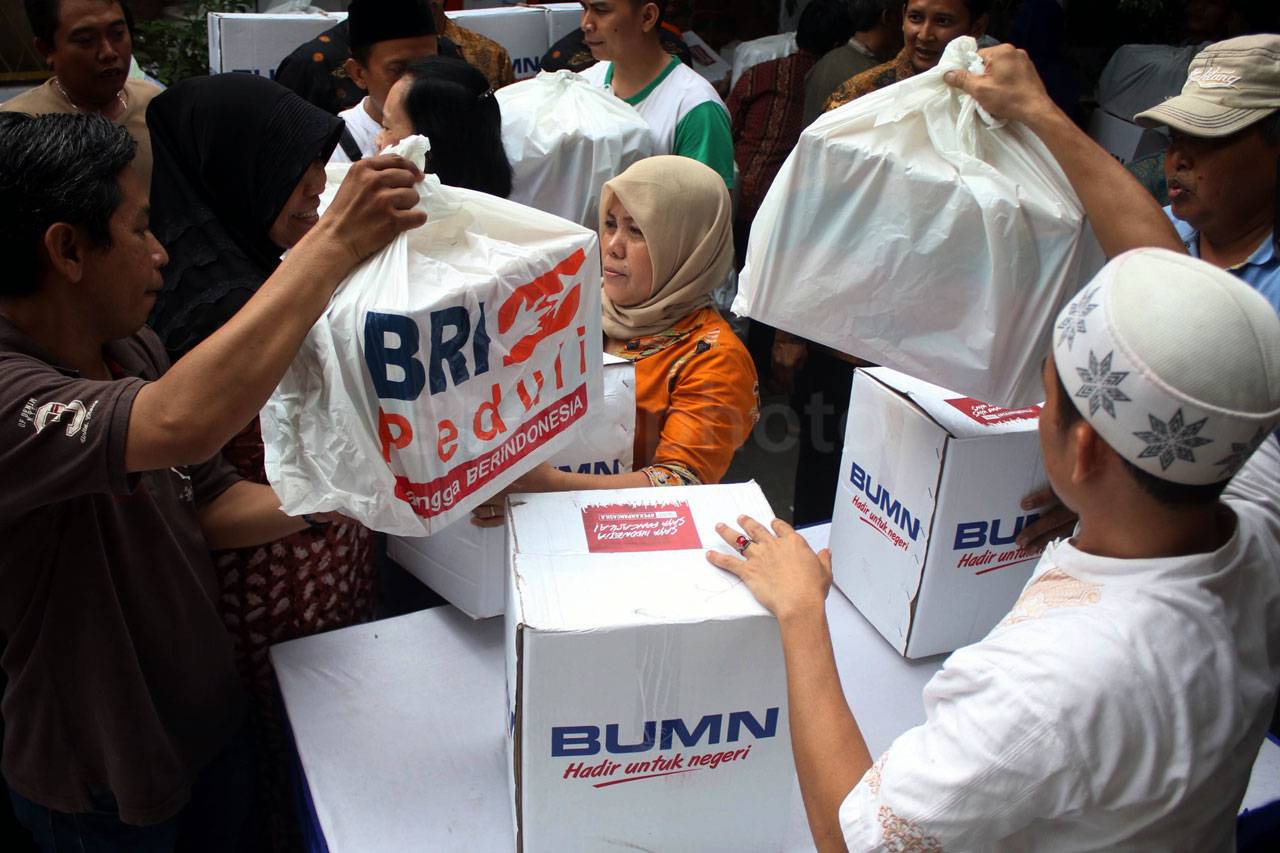 Presiden Jokowi Bagikan...