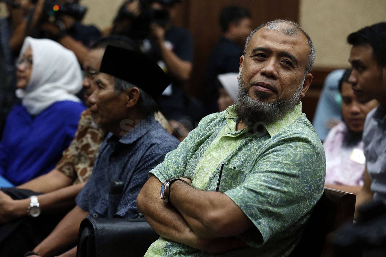 Mantan Hakim MK Patrialis...