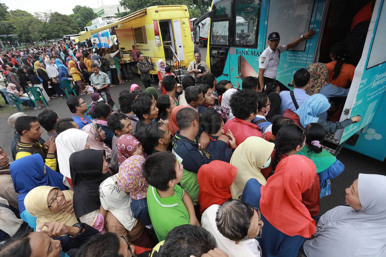 Mobil Kas Keliling di...