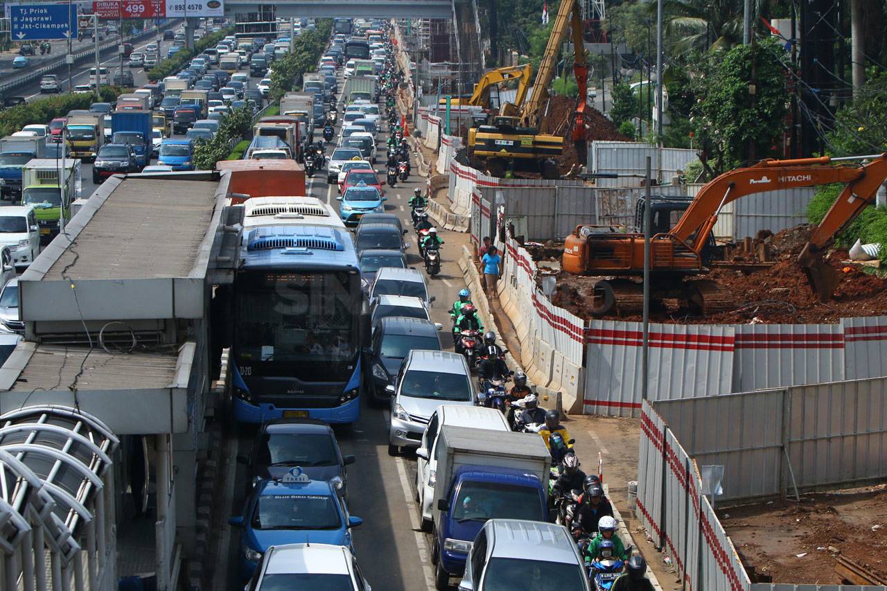 Proyek LRT Jabodebek...
