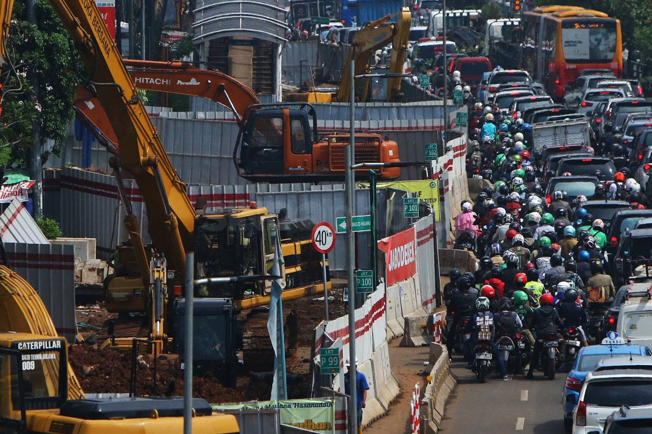Proyek LRT Jabodebek...