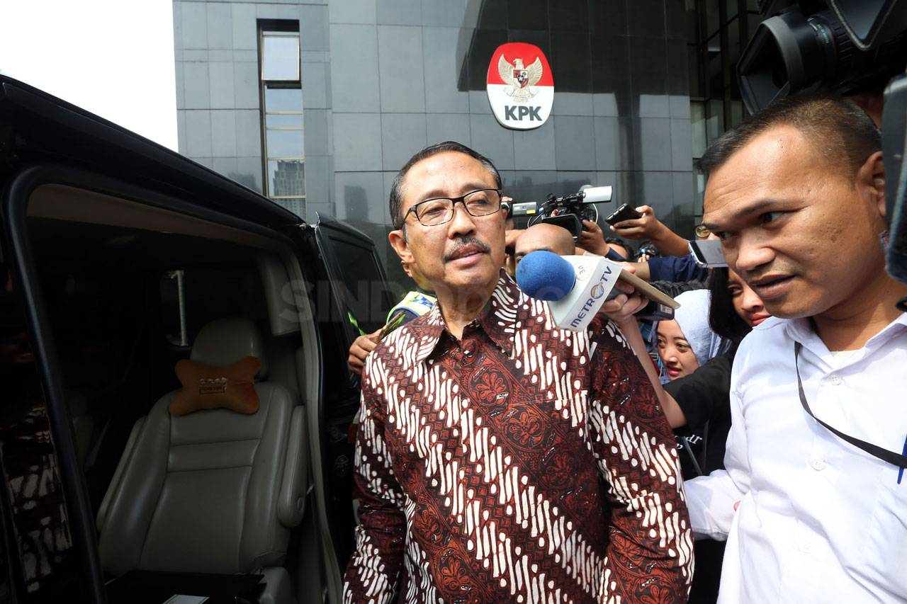 KPK Periksa Mantan Kepala...
