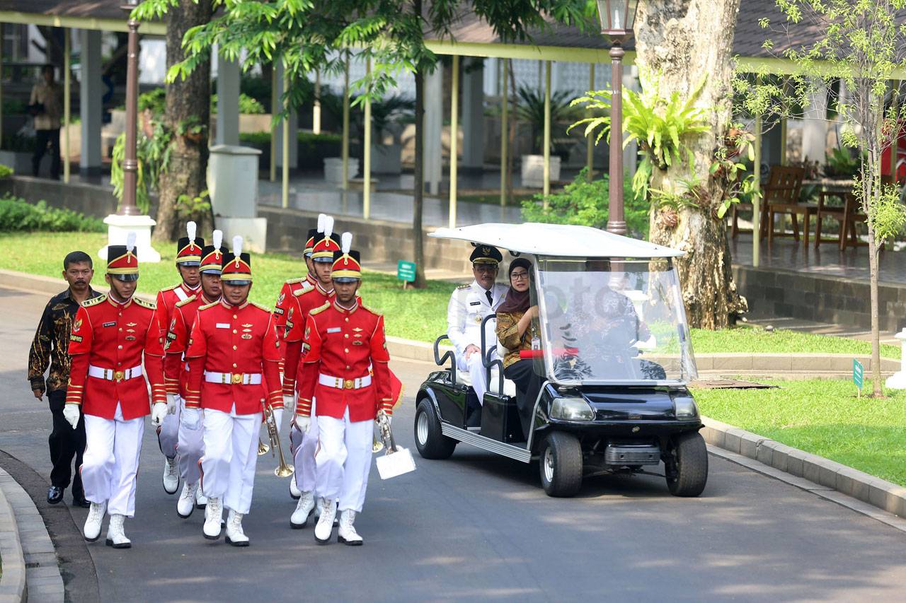 Presiden Jokowi Lantik...