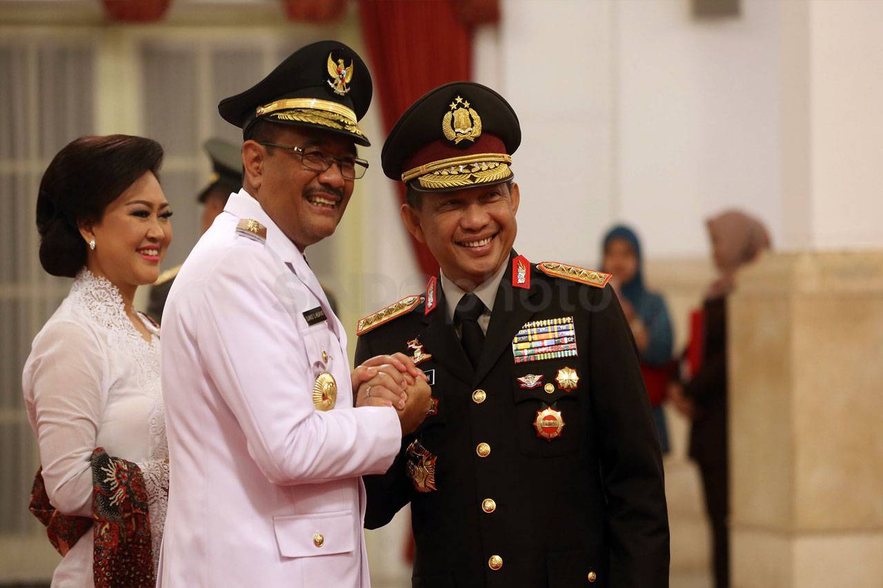 Presiden Jokowi Lantik...