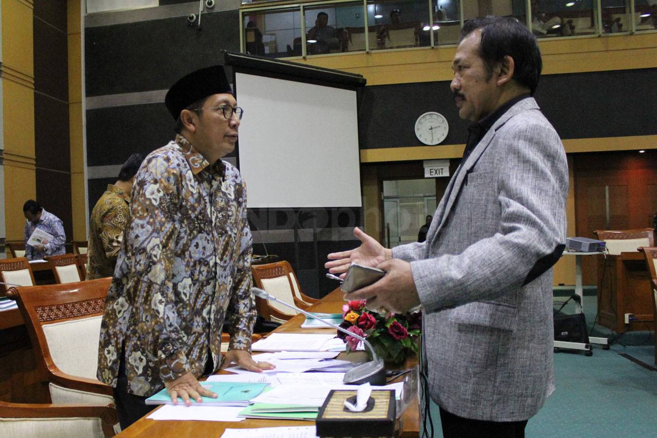 Menag Rapat dengan Komisi...