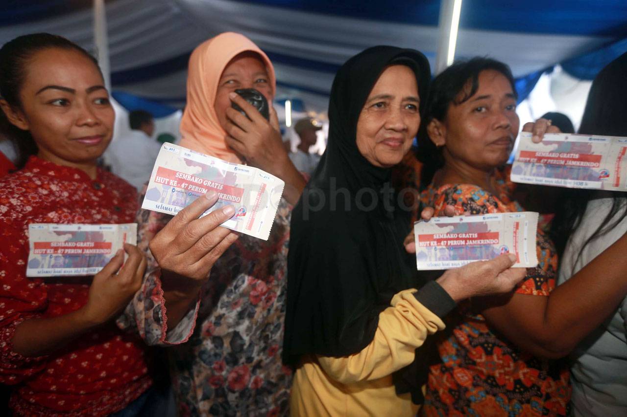 Jamkrindo Bagikan Paket...