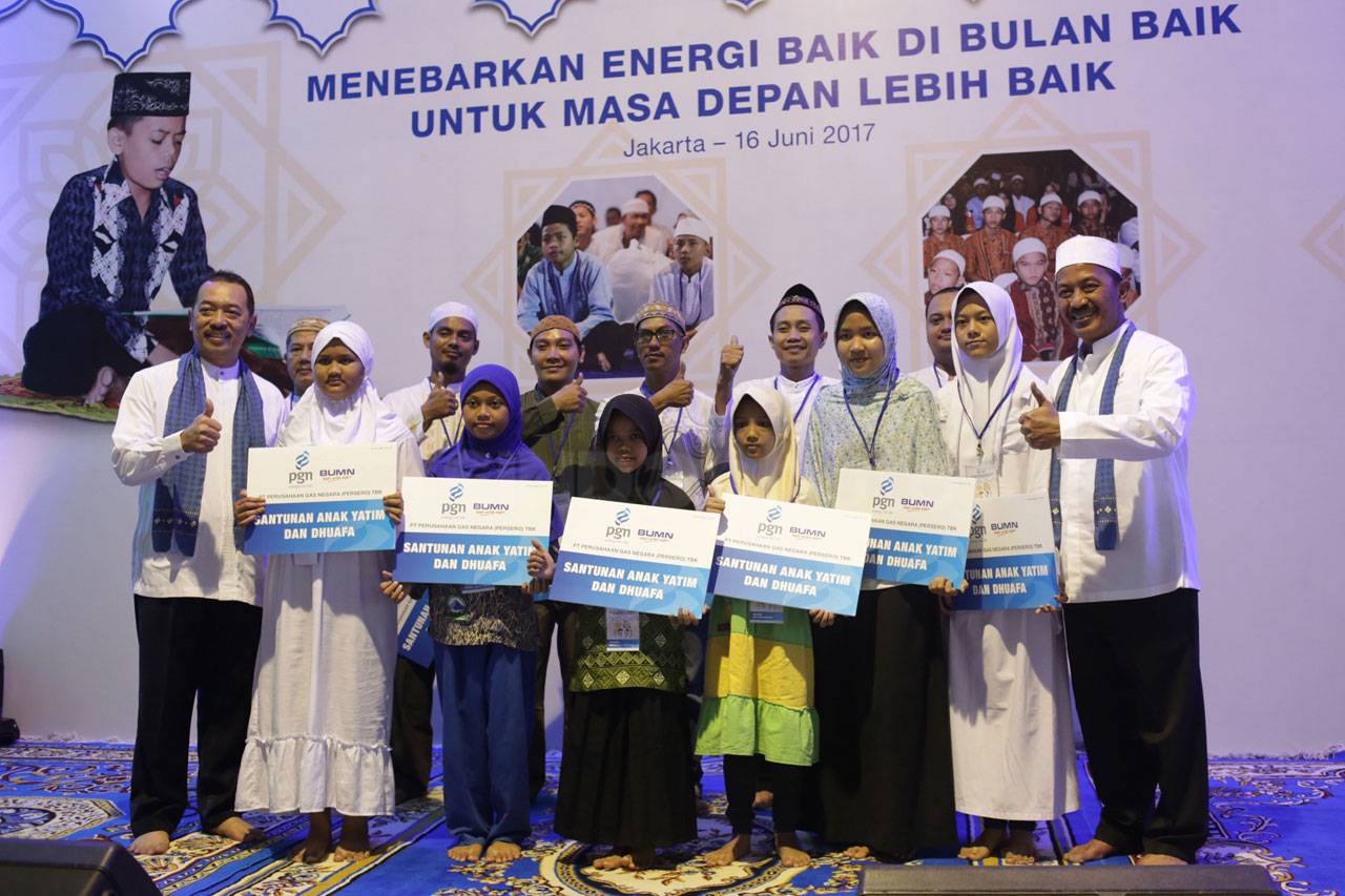 PGN Berikan Santunan...