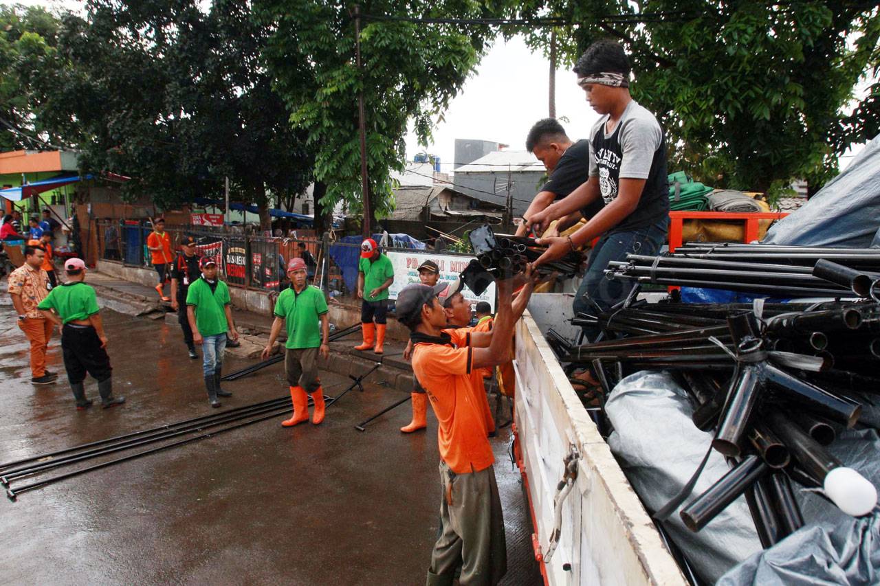 43 Pedagang Pasar Induk...