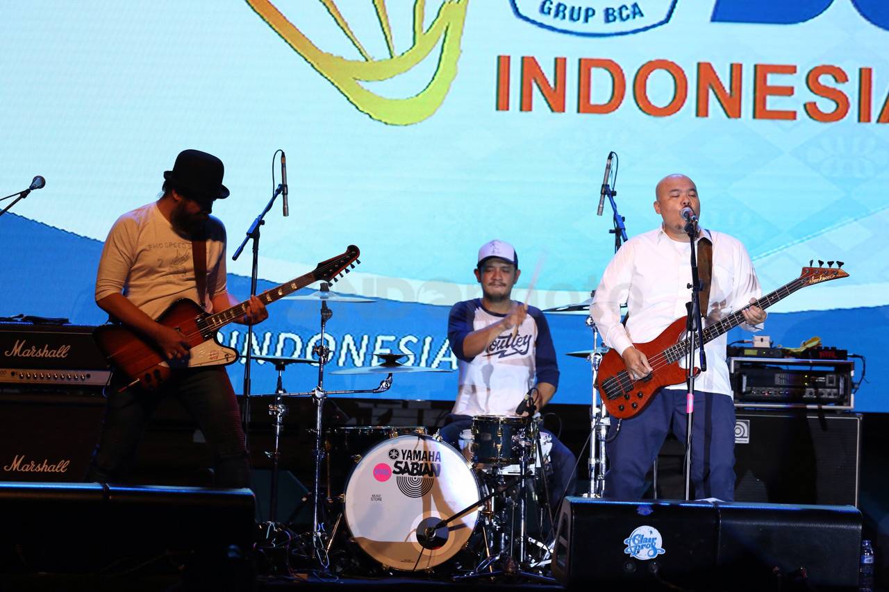Isyana Sarasvati dan...