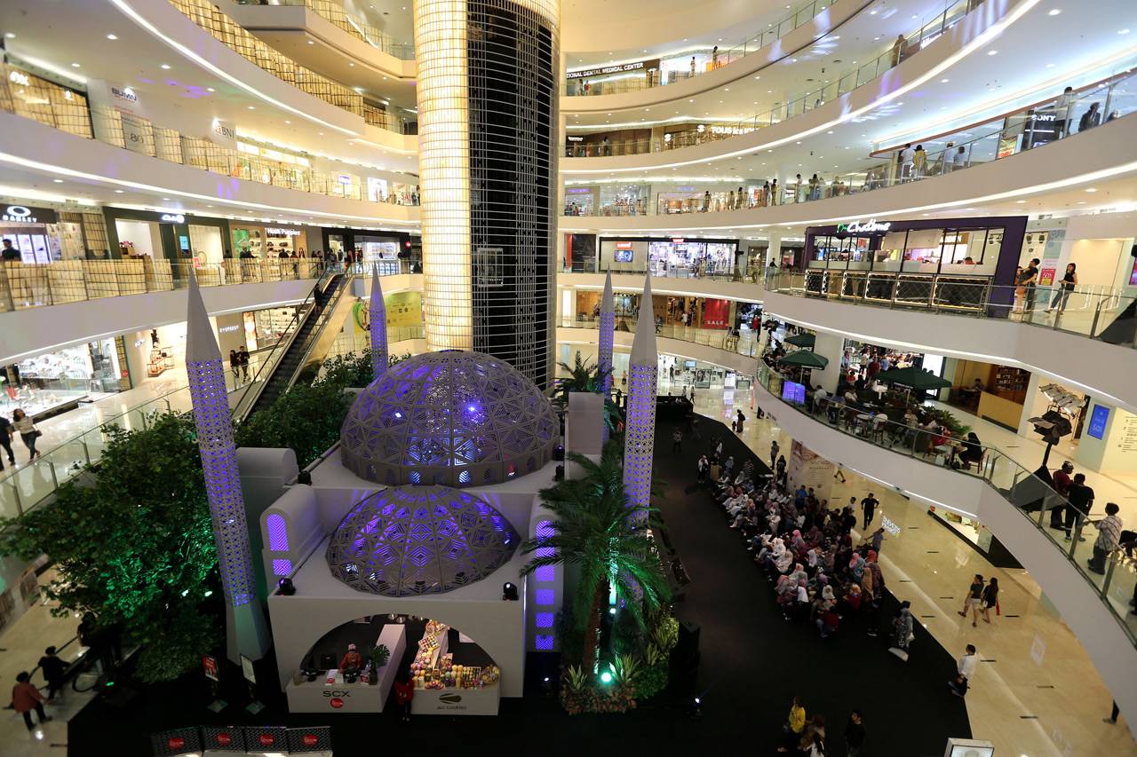 Midnight Shopping di...