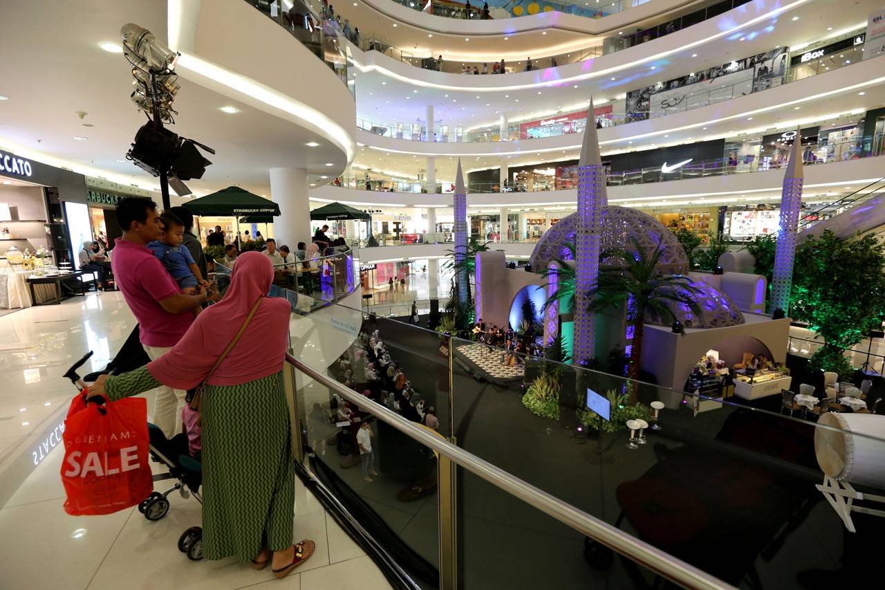 Midnight Shopping di...