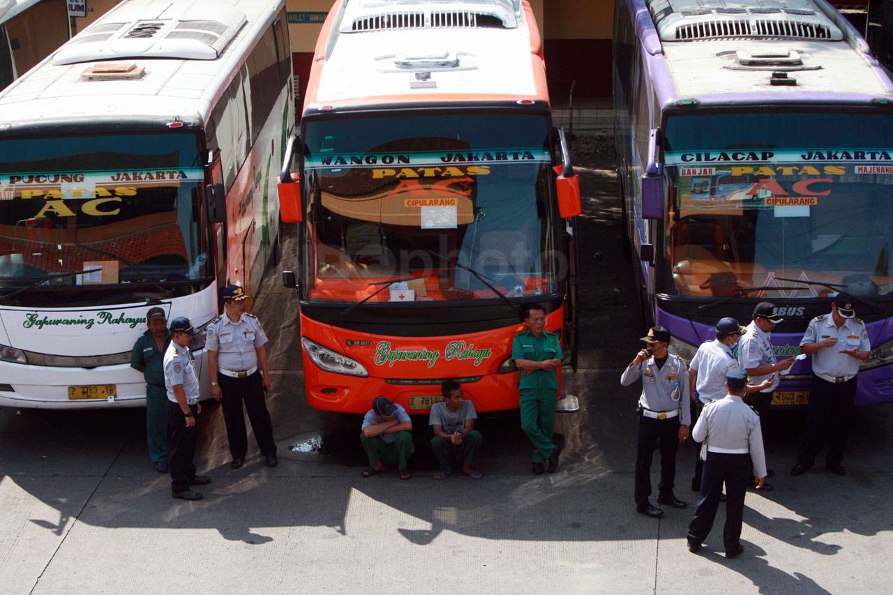 Pemudik Tujuan Sumatera...
