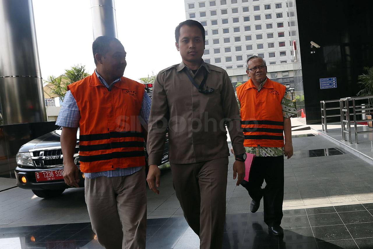 KPK Lanjutkan Pemeriksaan...