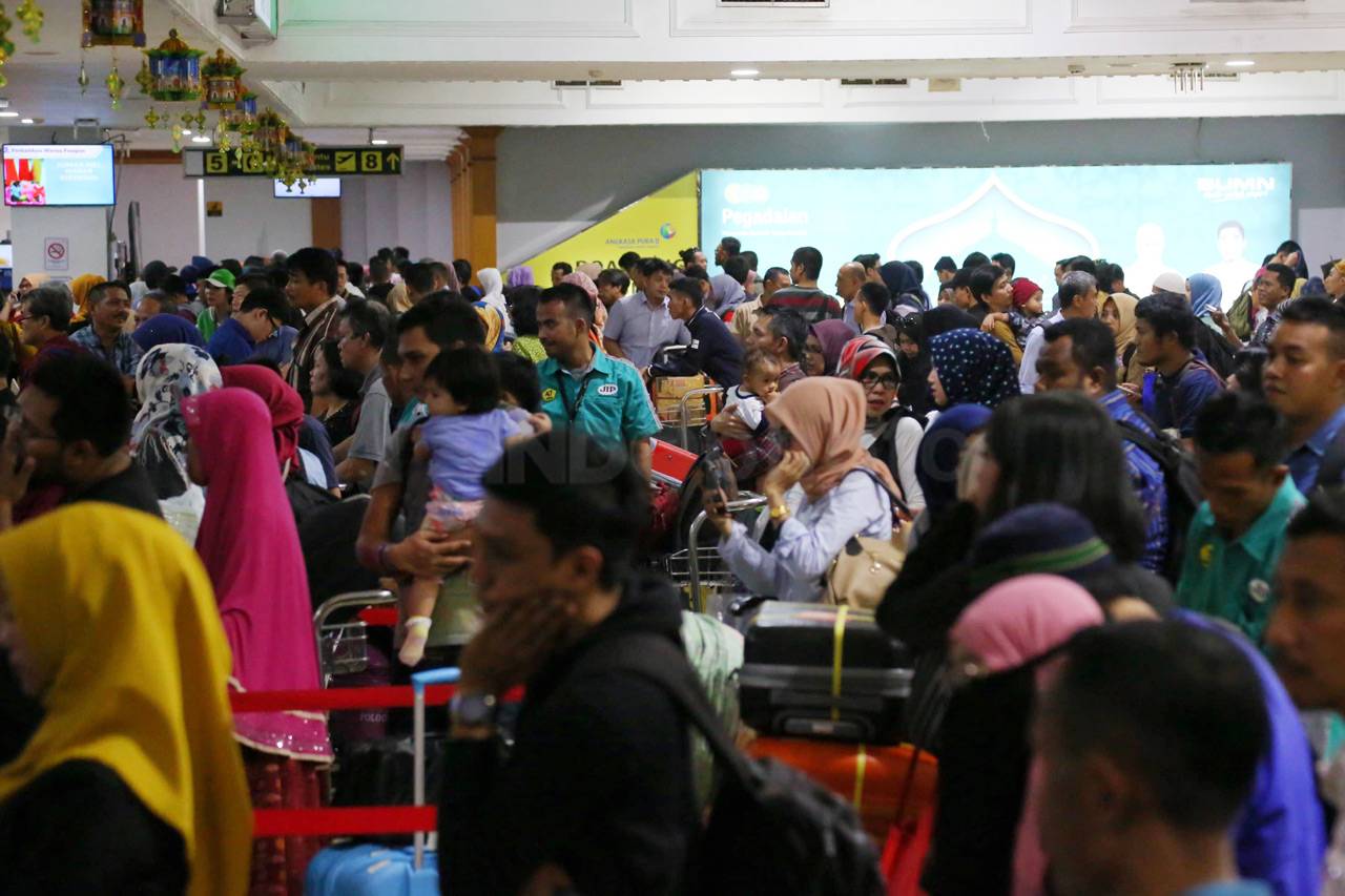 Ribuan Pemudik Mulai...