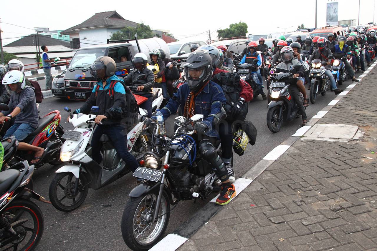 Pemudik Motor Mulai...