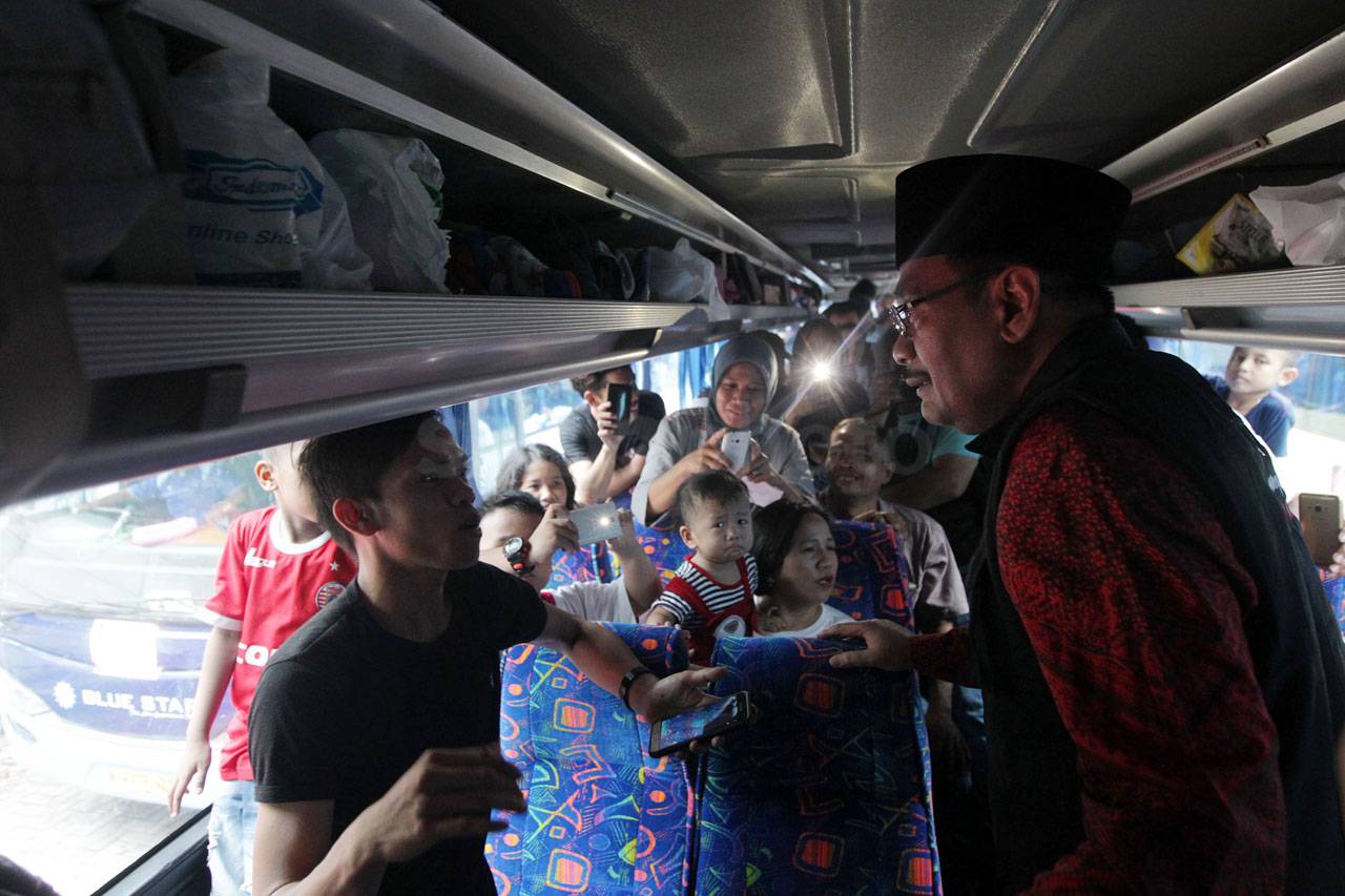 Gubernur DKI Lepas Mudik...