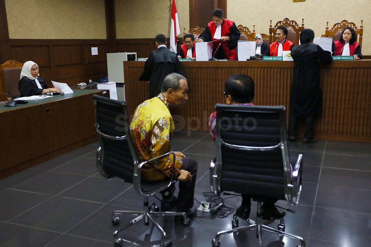 Sidang Kasus E-KTP,...